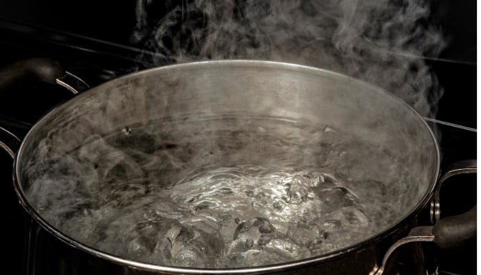 Can You Boil Water In A Lodge Dutch Oven