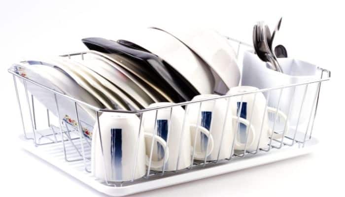 How to Dry Dishes Without a Dish Rack
